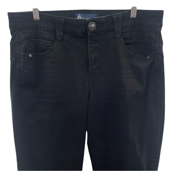 Democracy Woman’s Rich Black Straight Leg Stretch Denim Jeans Size 14 - Picture 4 of 16